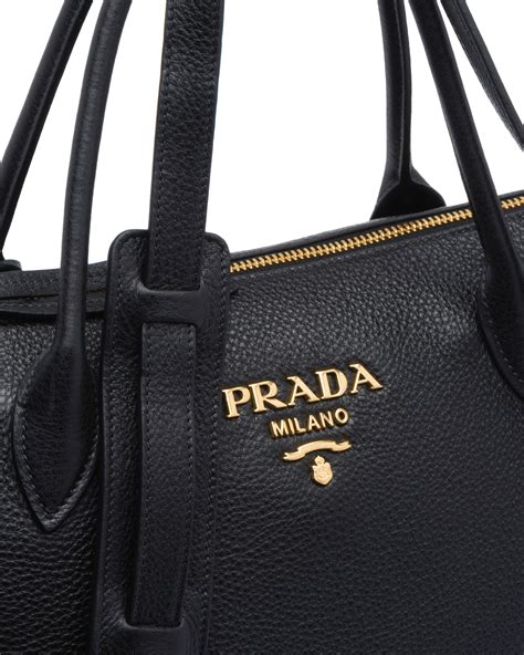 borsa prada nera pelle morbida|Borsa a mano in pelle morbida .